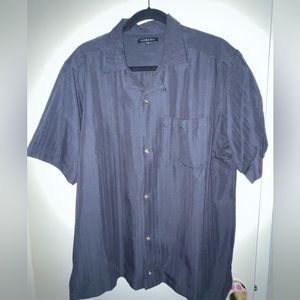 Men’s navy blue button down short sleeve shirt